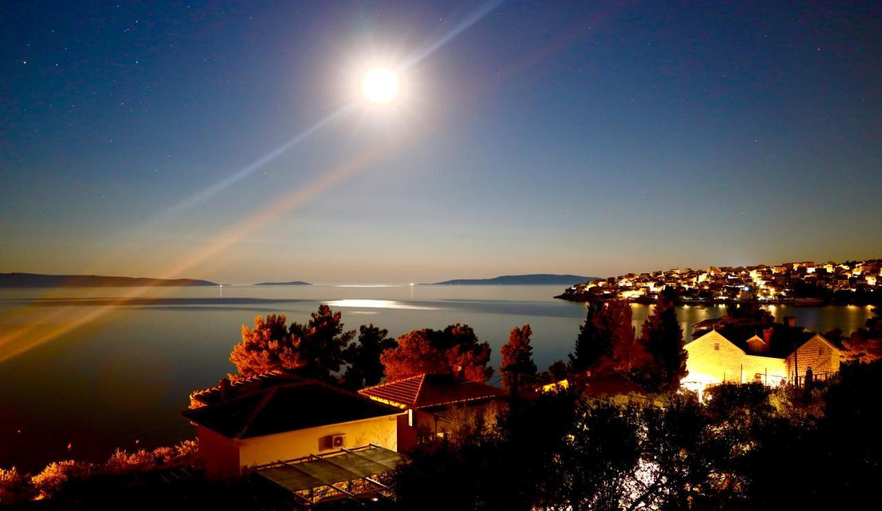Apartment Jure Trogir Exterior foto